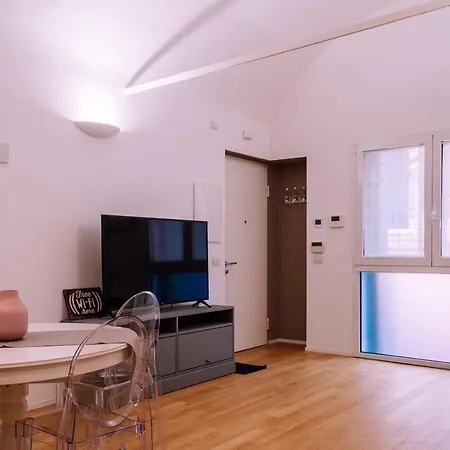 Apartment Elegante Alle Due Torri By Wonderful Italy