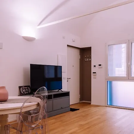 Elegante Alle Due Torri By Wonderful Italy Apartamento